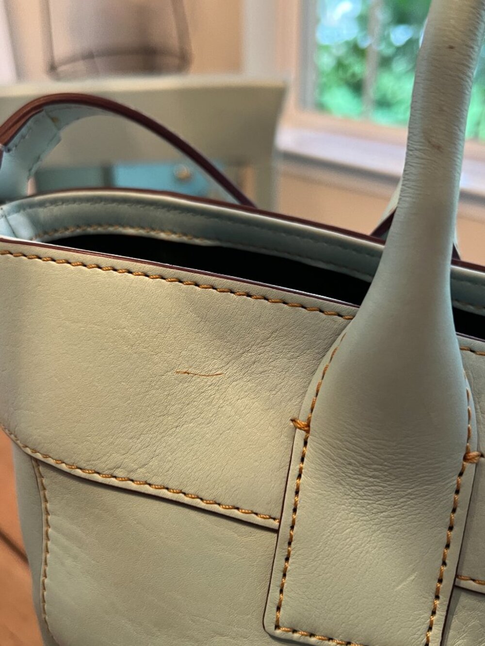 Dooney & Bourke Large Amelie Tote - Picture 2 of 13